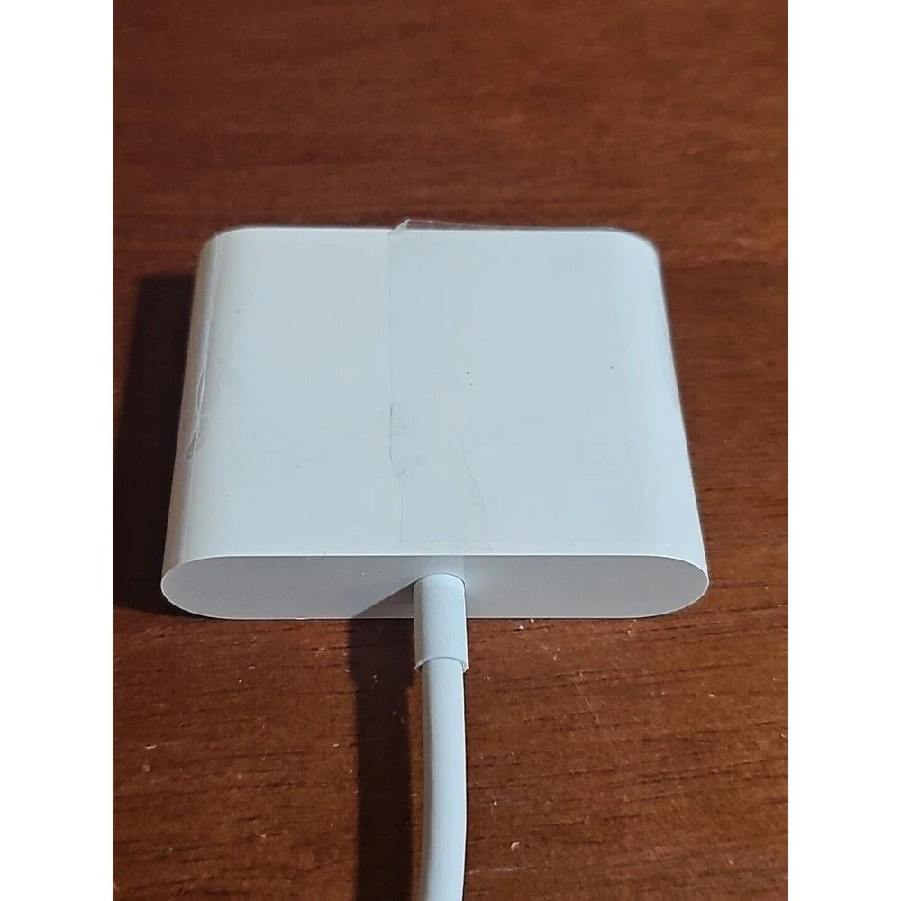 Genuine Apple Lightning Digital AV Adapter - MD826AM/A
